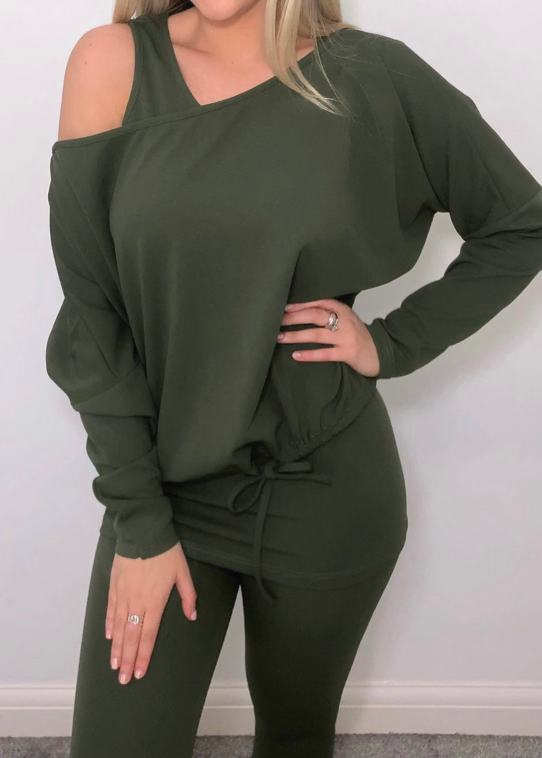 Off the shoulder sweat on sale suit